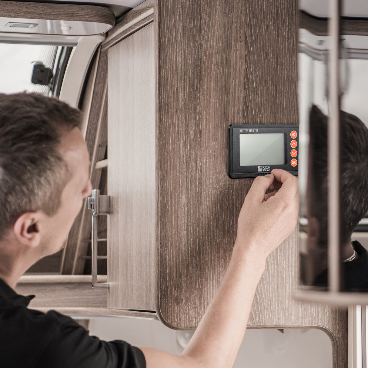 Rich Solar 500 Amp Battery Monitor with Shunt | 8~120V 500A Battery Monitor with Shunt | Accurate Battery Status Monitor - Image 13