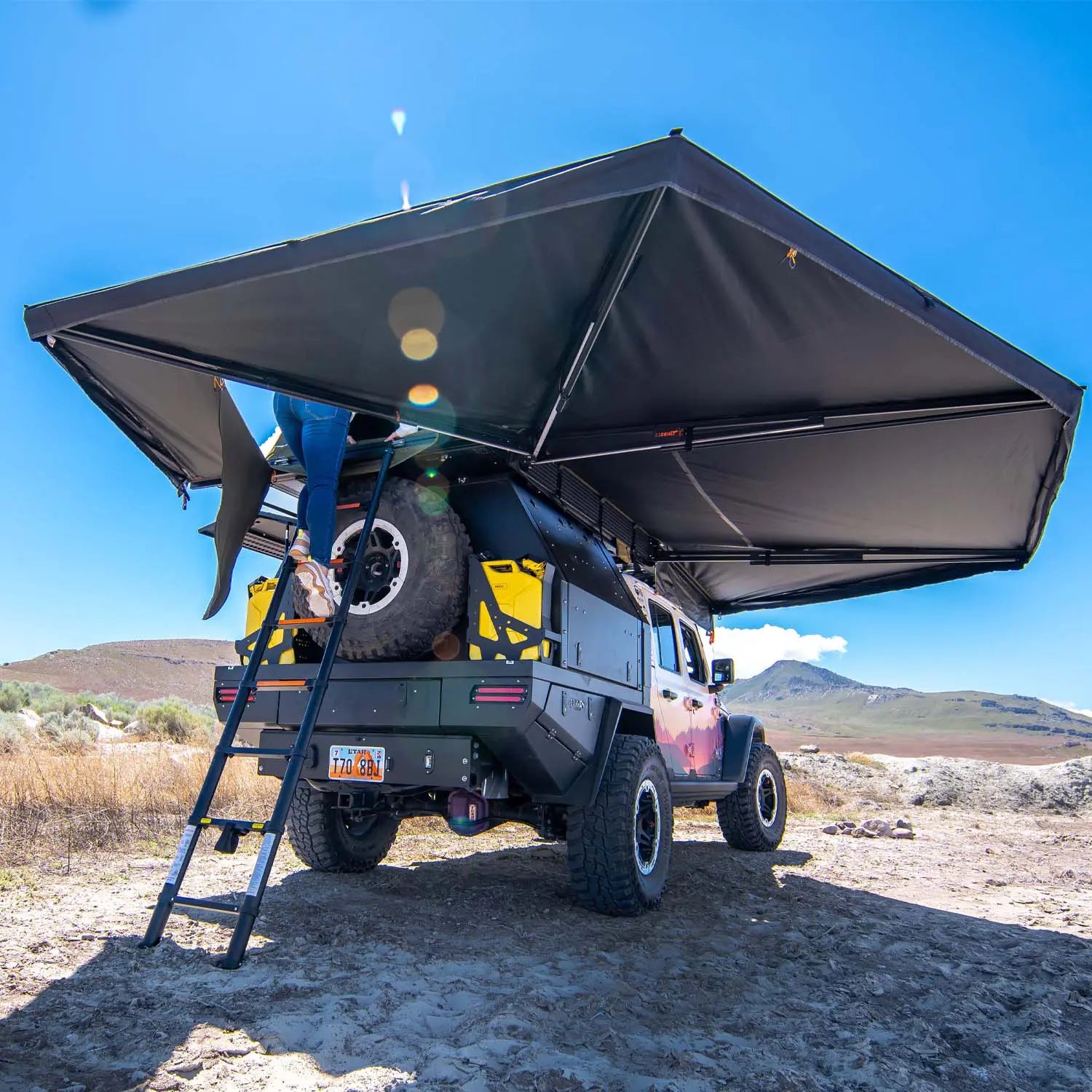 23Zero Peregrine PRO 6 Arm Freestanding 270 Degree Awning